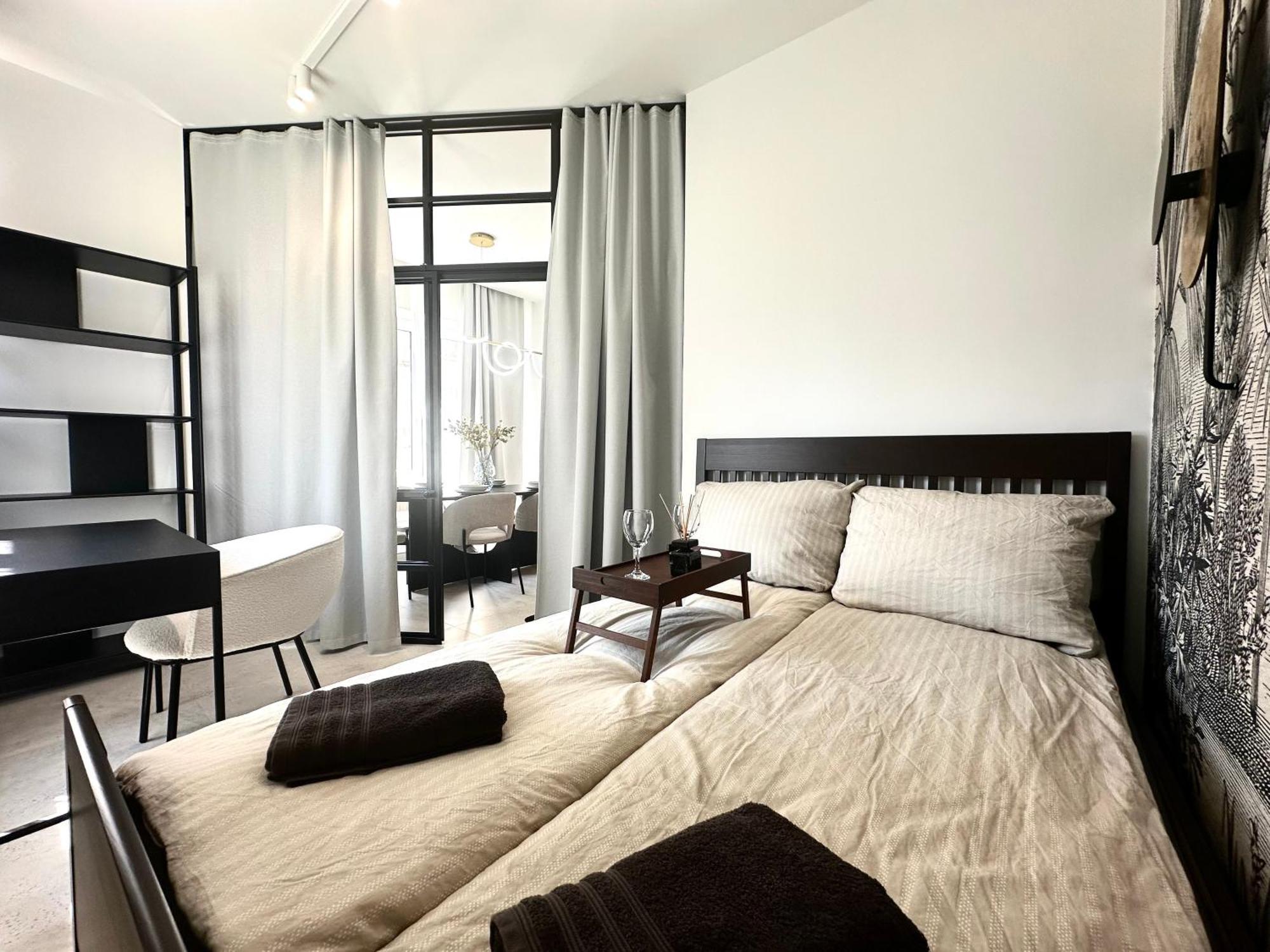 Lakowa Apartment ~ 1000M Main Square ~ Self Check-In 20H - Wroclaw — Photos 1
